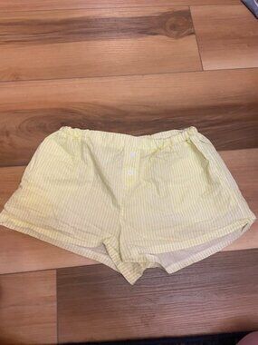 Edikted Women's Yellow Stripe Shorts